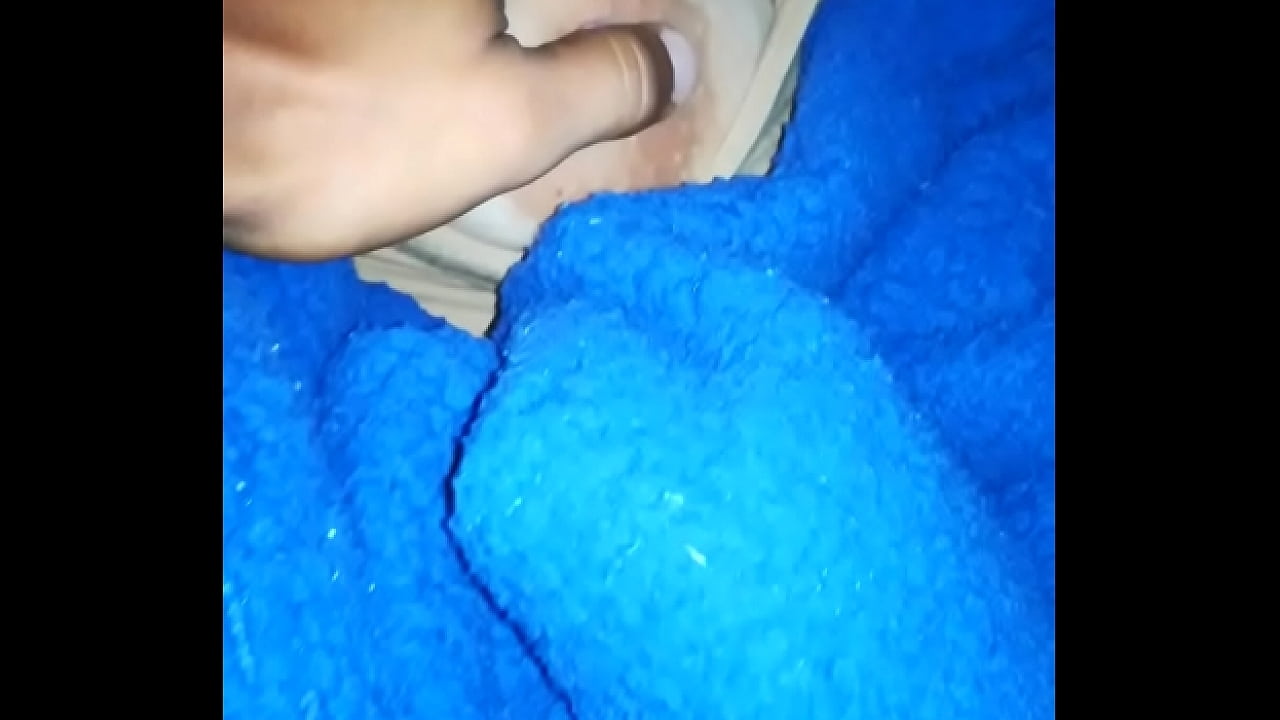 Esposa cachonda comenta que les har&iacute;as