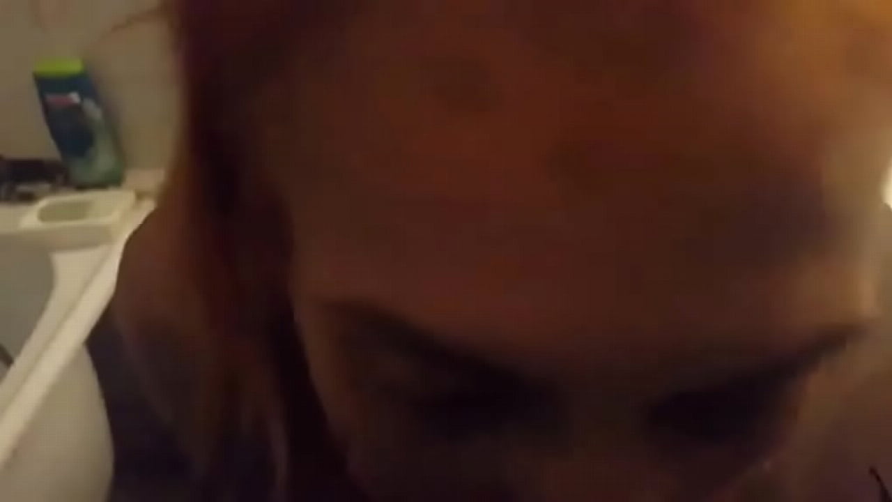 She is so horny she needs to pee