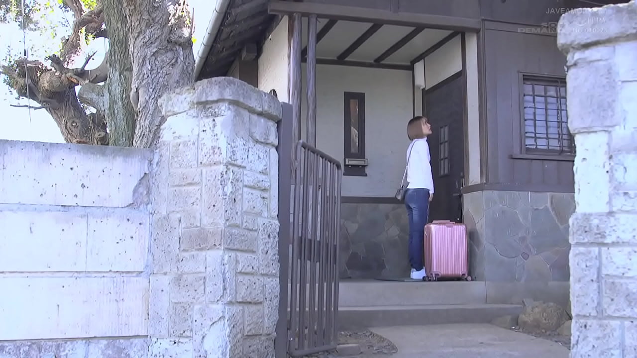 A MILF e o Seu Novo Irm&atilde;o Recluso