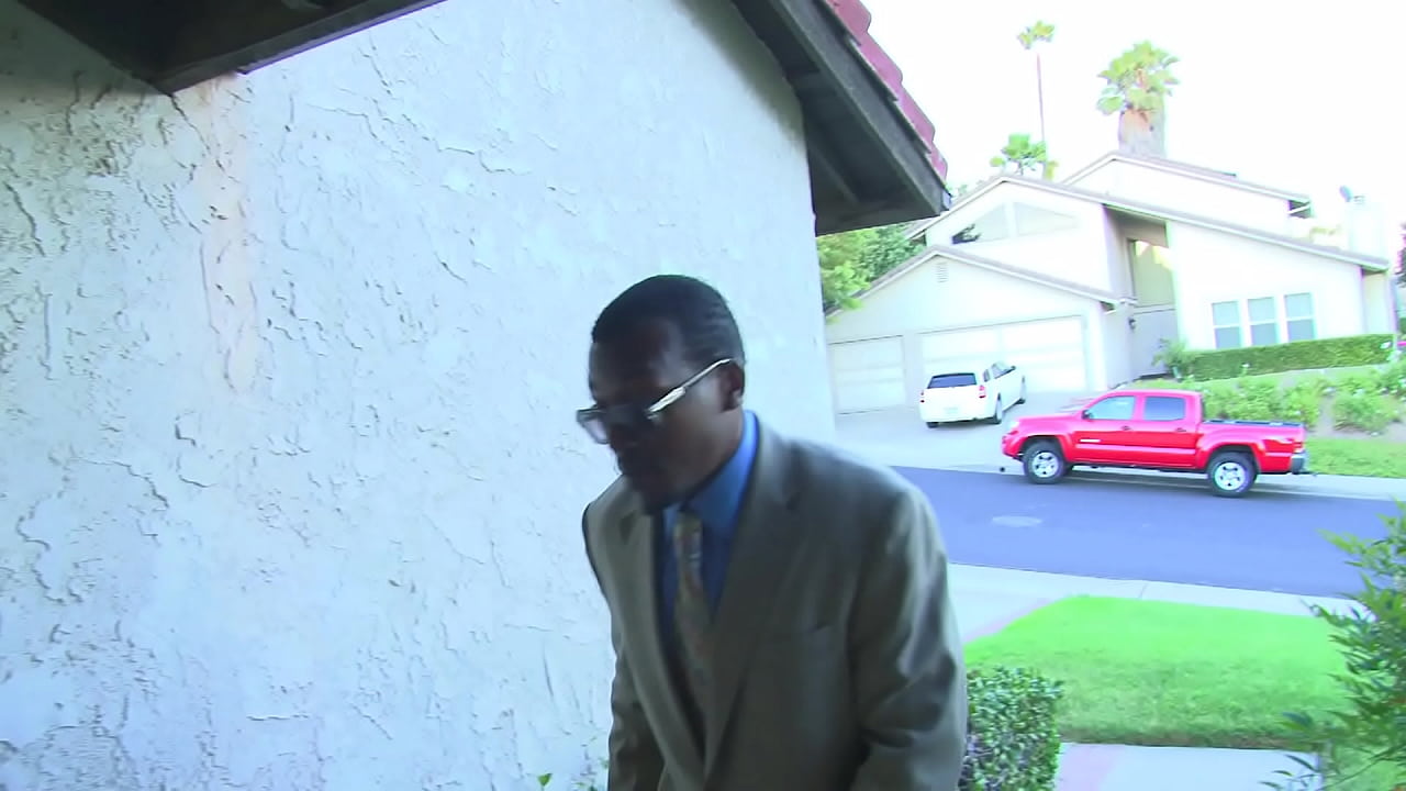 Jessica Ryan Tries Black Dick With An Older Man