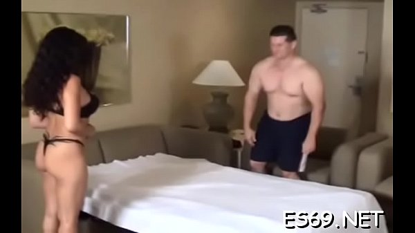 Insatiable hottie gets steamy fucking lesson