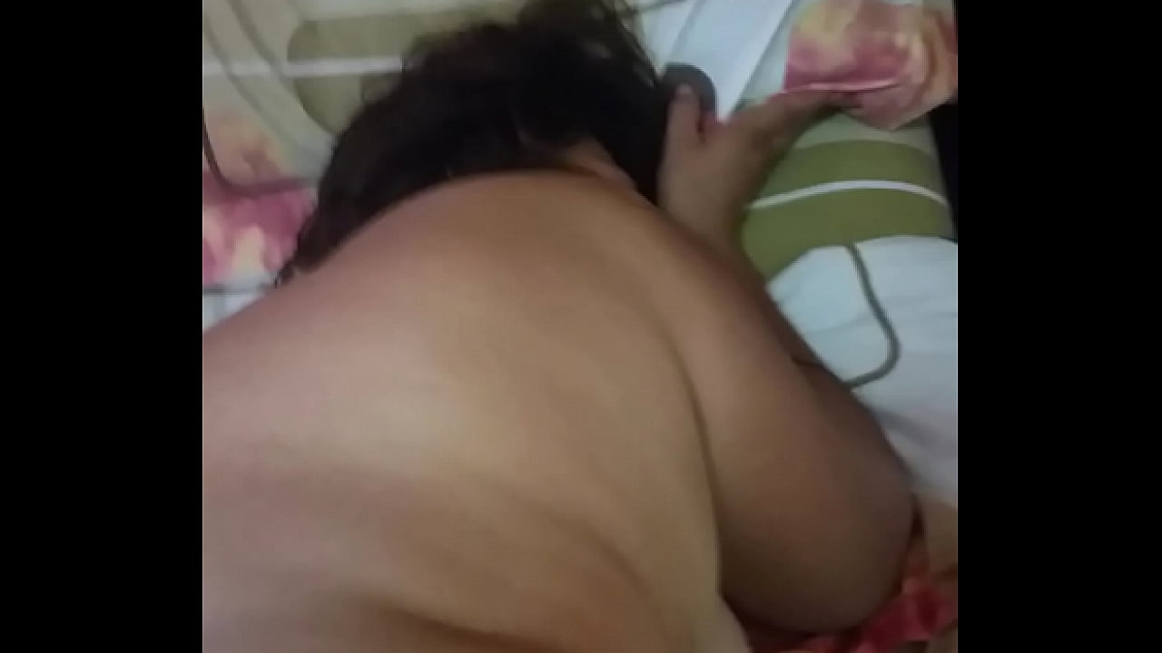 Antes de ir a entrenar me relaje con la T&iacute;a cristina que siempre se encuentra arrecha por su pinga