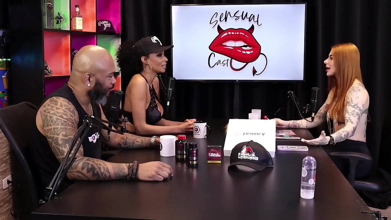 O maior erro dela foi misturar o pessoal com o profissional, e est&aacute; curada da depress&atilde;o - Ruiva Braba (SHEER/RED)