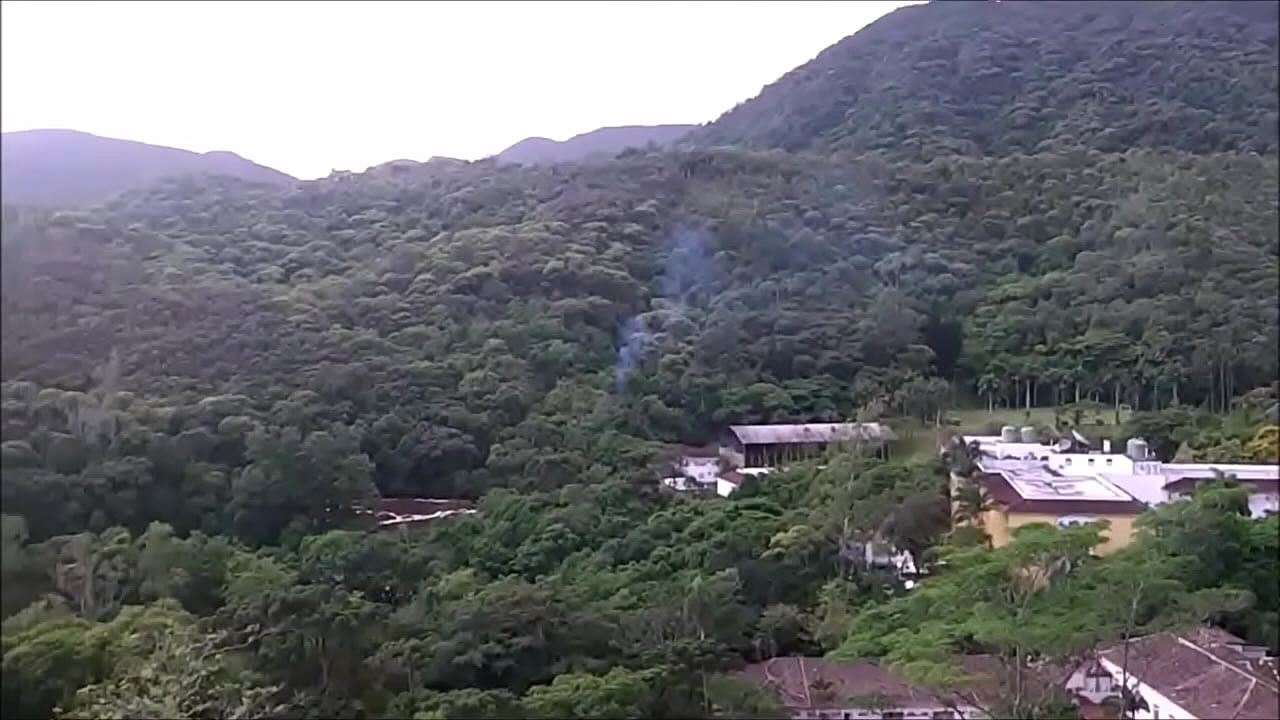 Exibicionismo nas montanhas do sul do Brasil - assista este e nossos outros videos completo no red