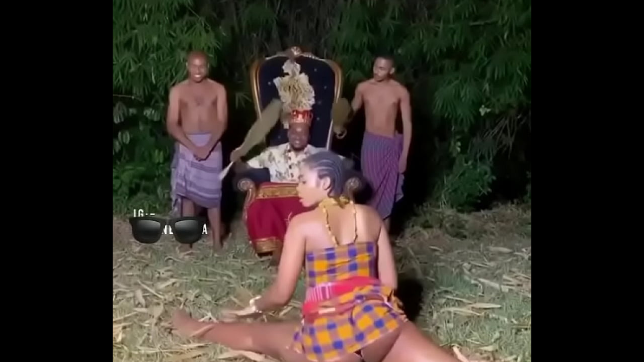 Afrikan traditional woman