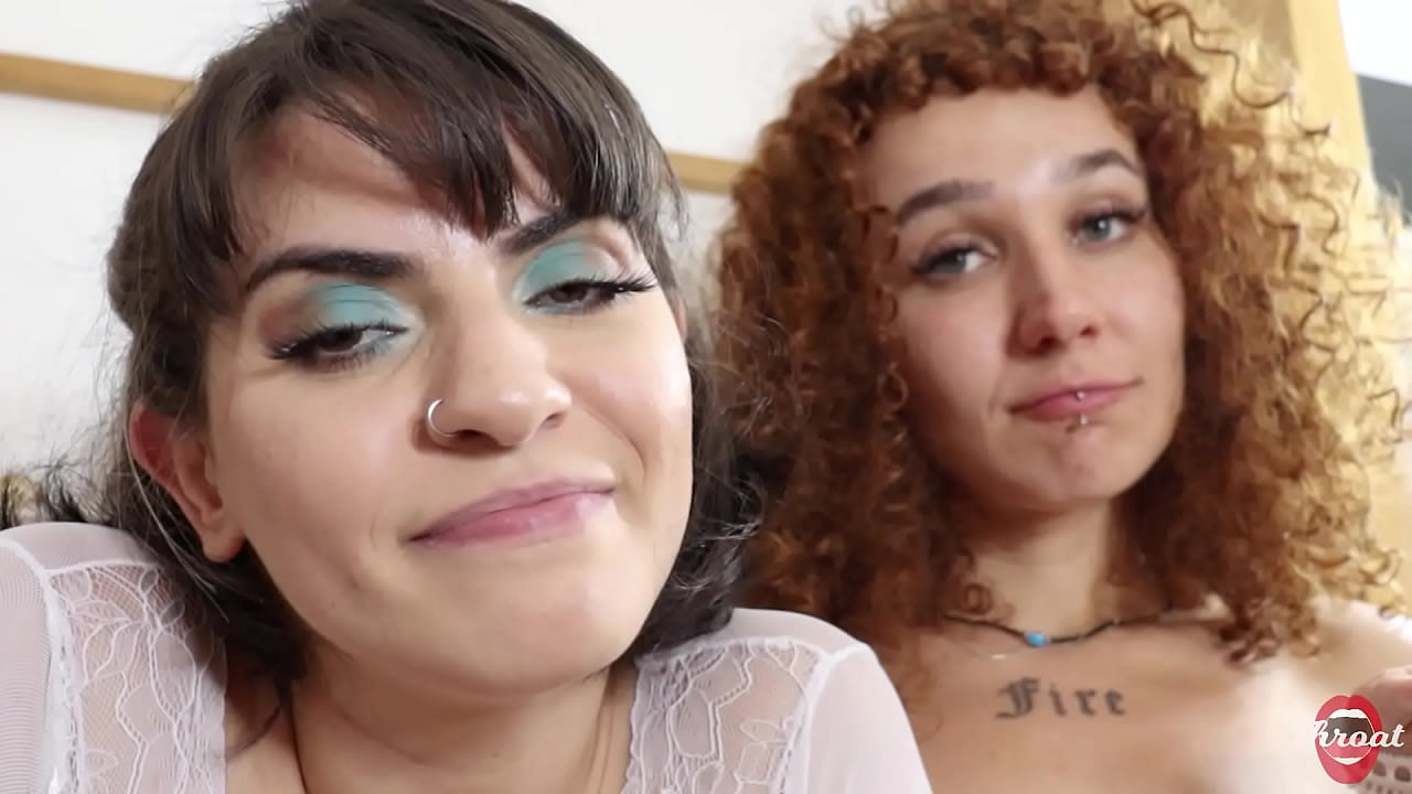 I caught my husband masturbating para minha friend. So I brought her in for a double blowjob