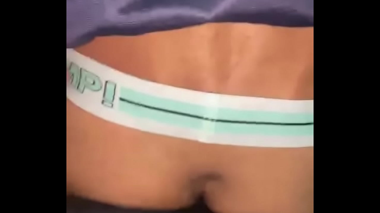 Mach&atilde;o na rua, putinha na rola