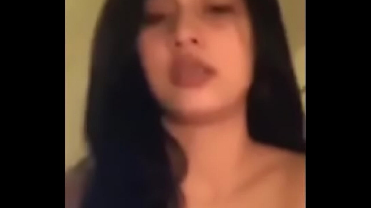 Nag-lalaway ang puke na masarap