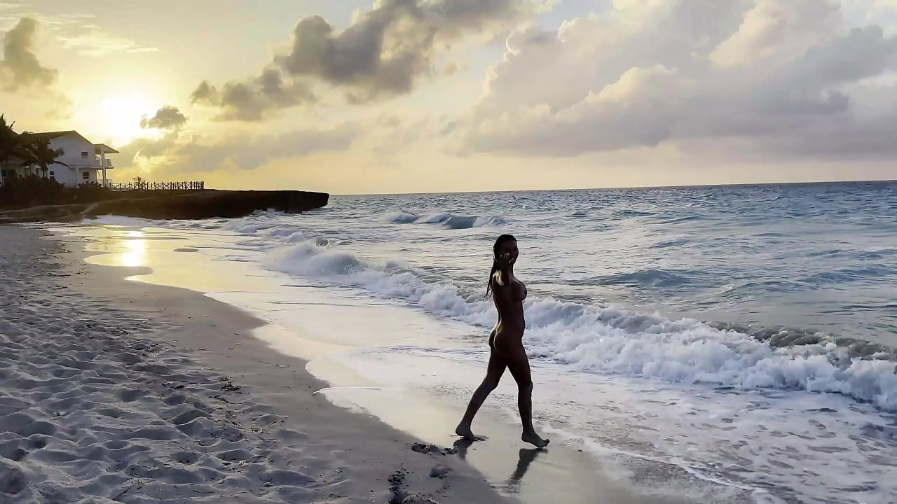 Monika Fox Swims In Atlantic Ocean And Poses Naked On A Public Beach (Free)