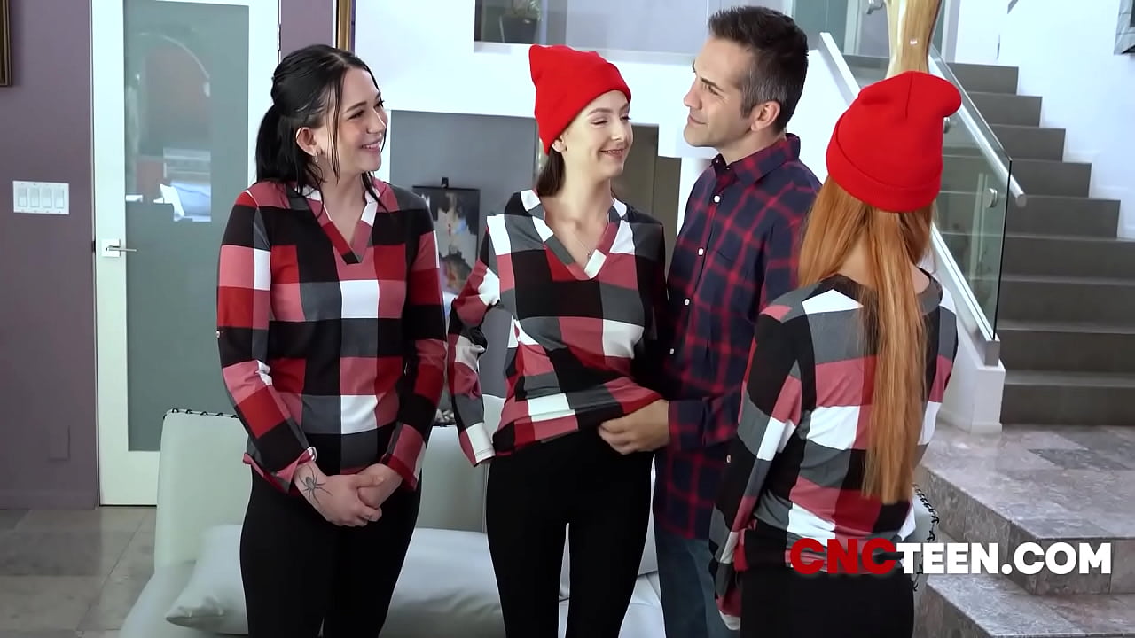 Teen StepDaughter & Her Friend Used On Thanksgiving By Friendly Guy