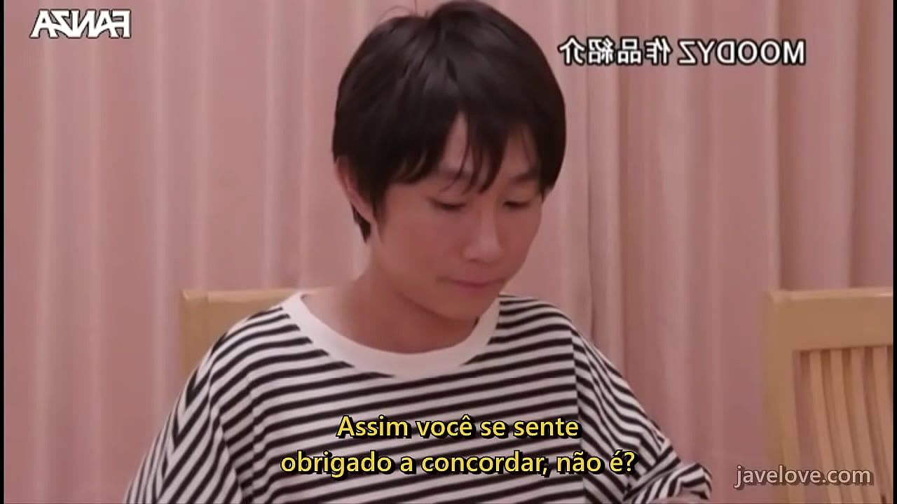 Minha Vizinha Sempre Usa Roupas Finas {Legendado}