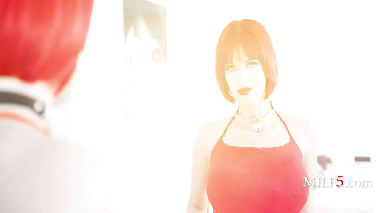 Big Tits Curvy Hotwife Gets Shared And LOVES IT