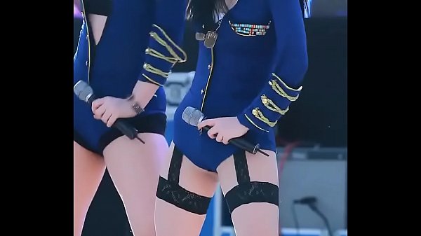 asiaticas dan&ccedil;ando