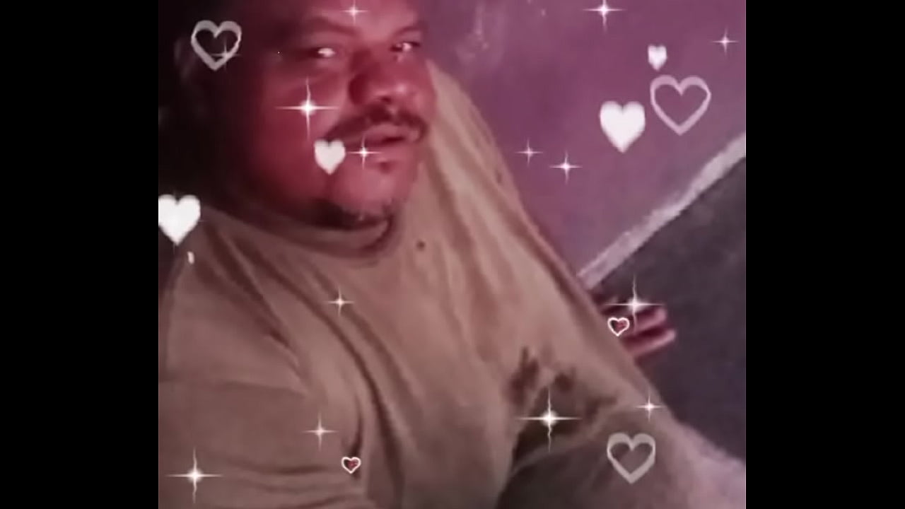 Marc&atilde;o co&ccedil;ando ozovo para bater