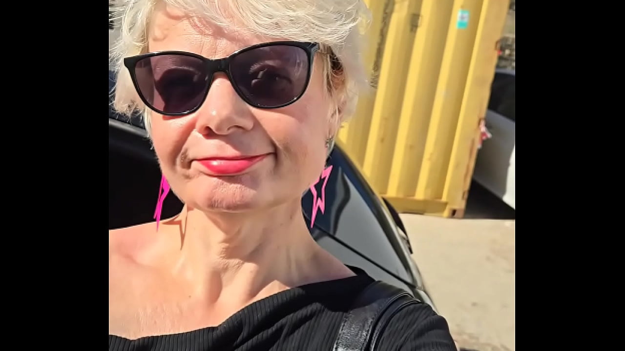 Coucou mes loulous passer un bon dimanche bisous ou vous voulez