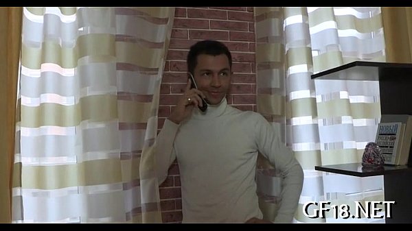 This babe widens legs wide open