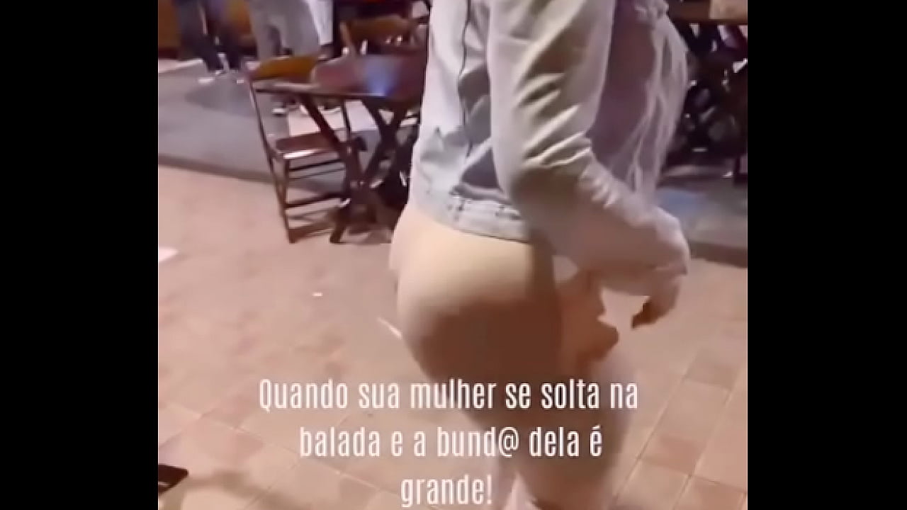 Esposa safada dan&ccedil;ando