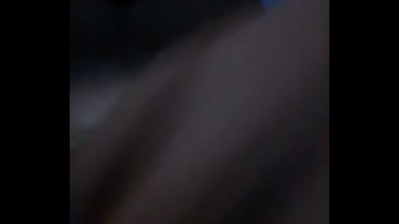 Caliente y con la verga dura