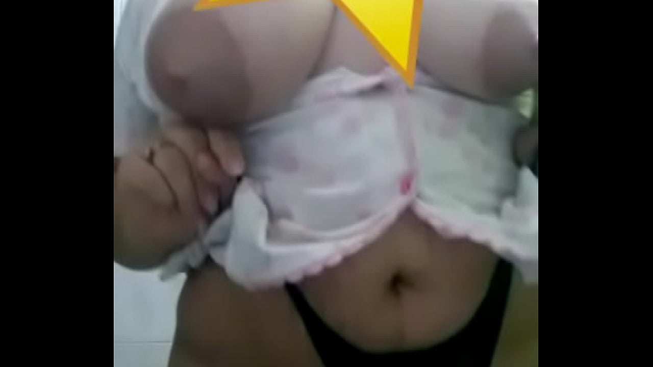 Chica de Badoo 19 a&ntilde;os de edad es una puta esta perra que le encanta enviar contenido