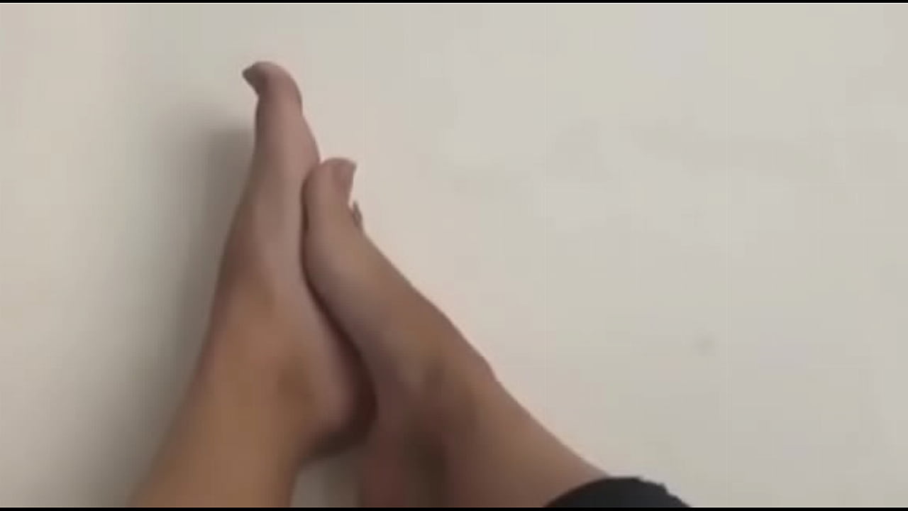 19 y/o Teen Virgin Showing off her feet