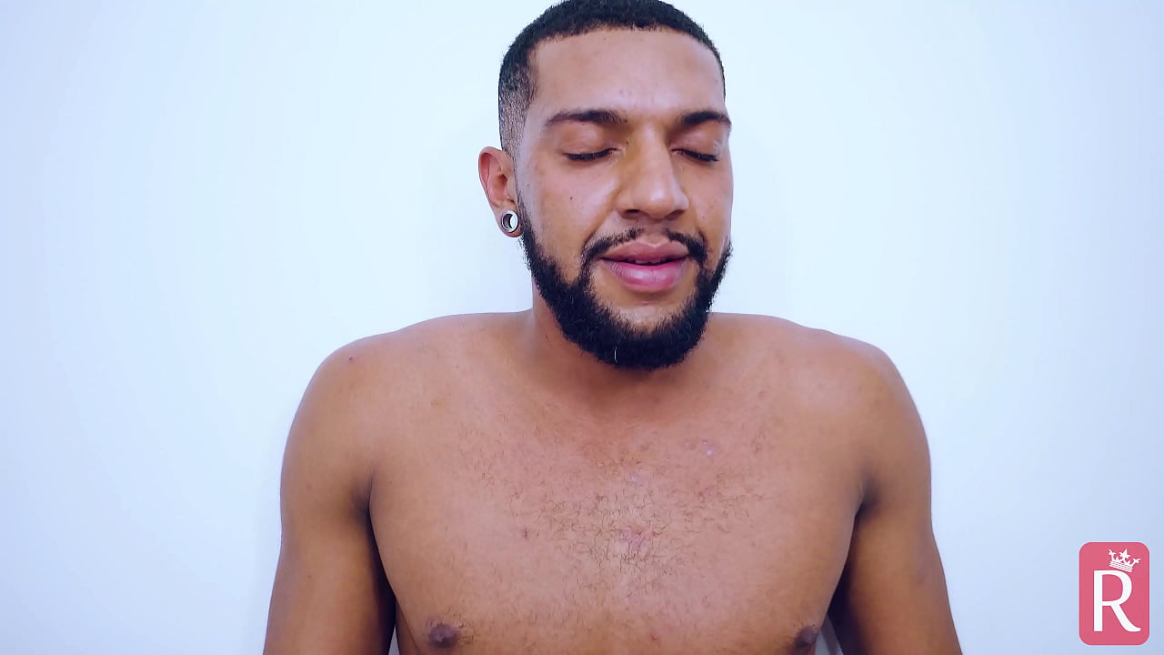 PUTARIA NO MENAGE COM DIREITO A UM CONSOLO DUPLO NA BCT E NO CU - MENAGE SLUT WITH A DOUBLE DILDO IN HER PUSSY AND ASS