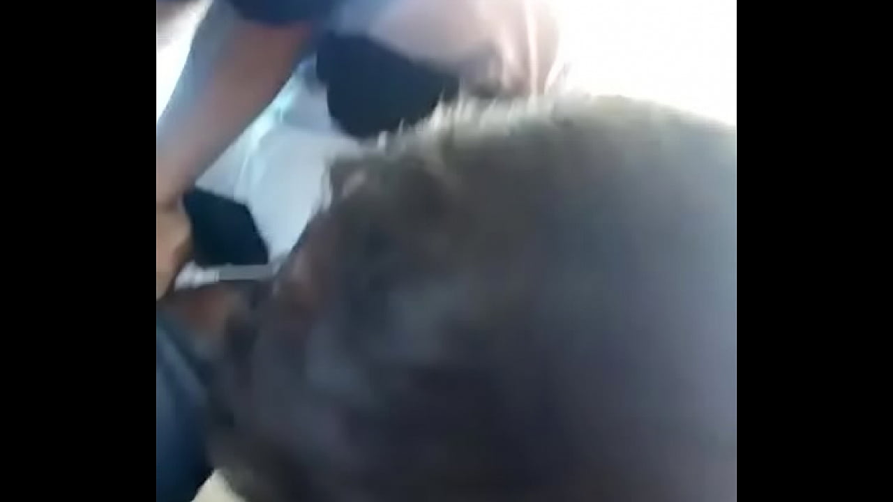 Japa gemendo igual o Ja&iacute;lson porra borracheiro rasgo em