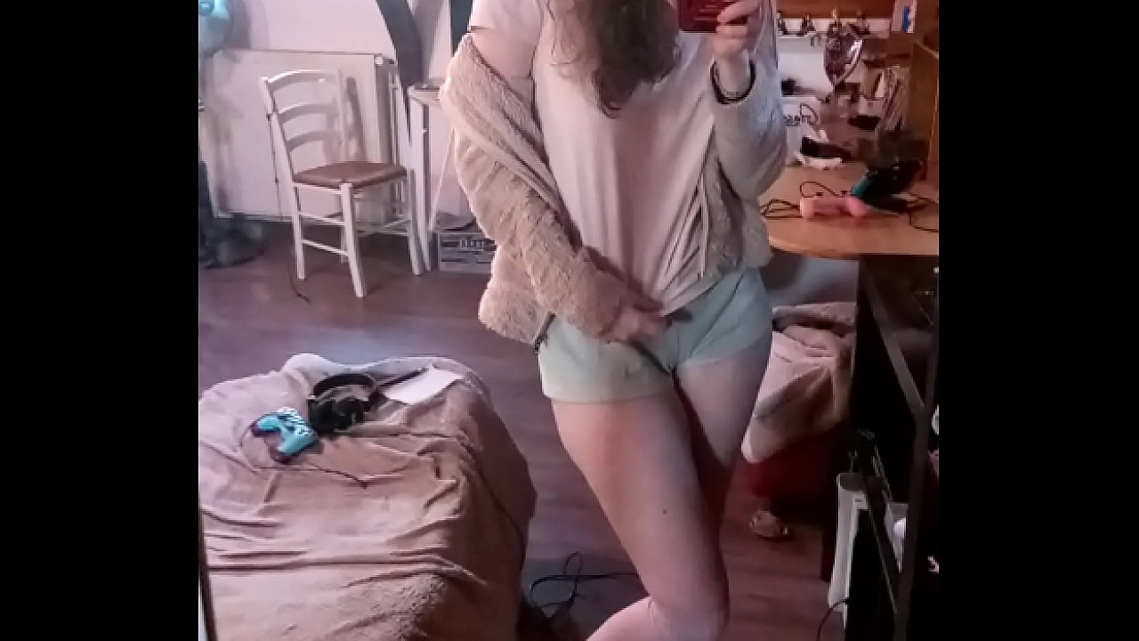 La geekette voudrait s'acheter un nouveau Pc pour streamer des &acirc;me charitable ...