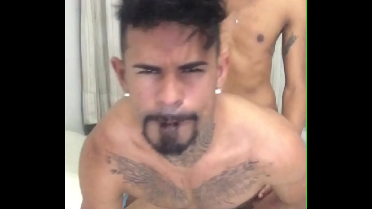 NOVINHO ME PEGOU DE QUATRO E METEU COM FOR&Ccedil;A NO MEU CU