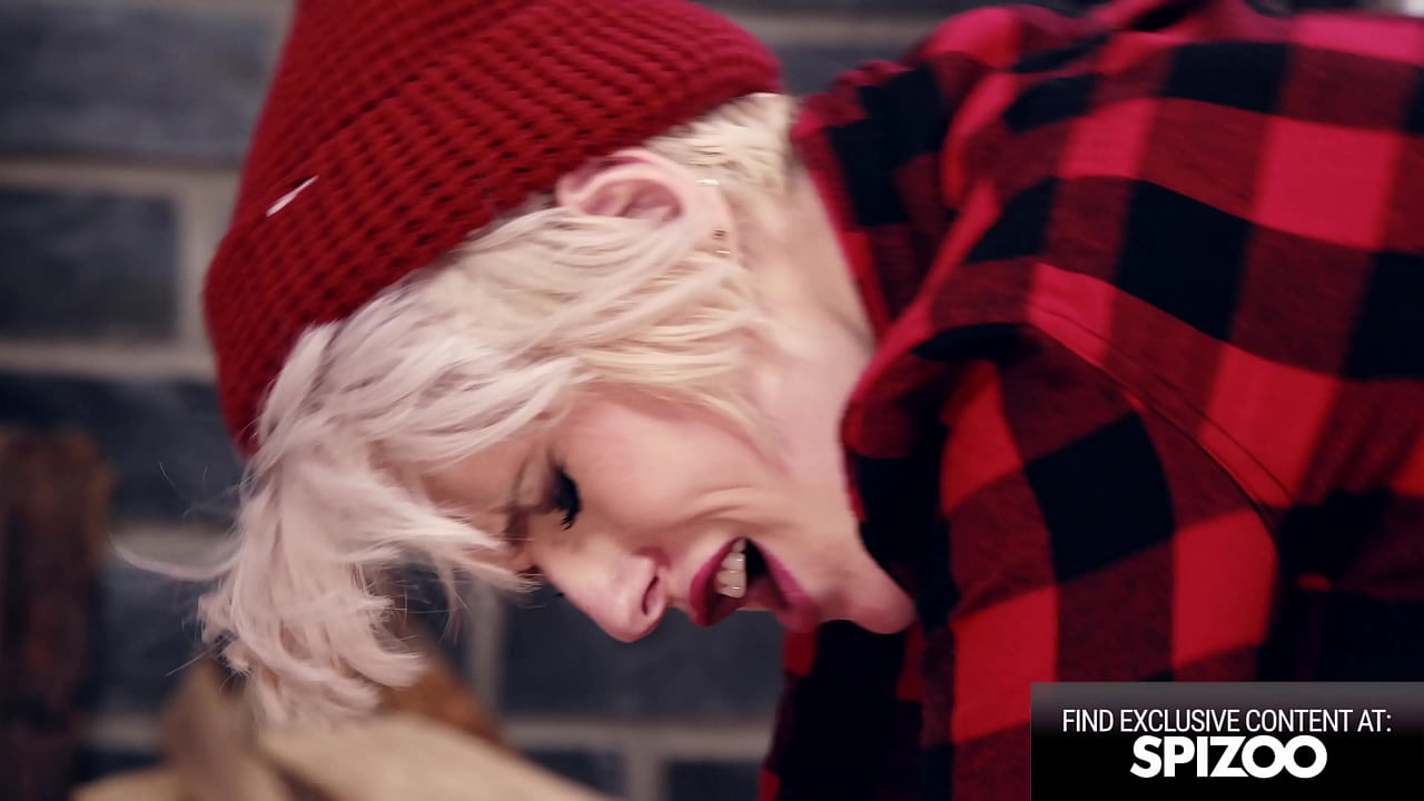 Angel Wicky Knows How To Handle Hard Wood