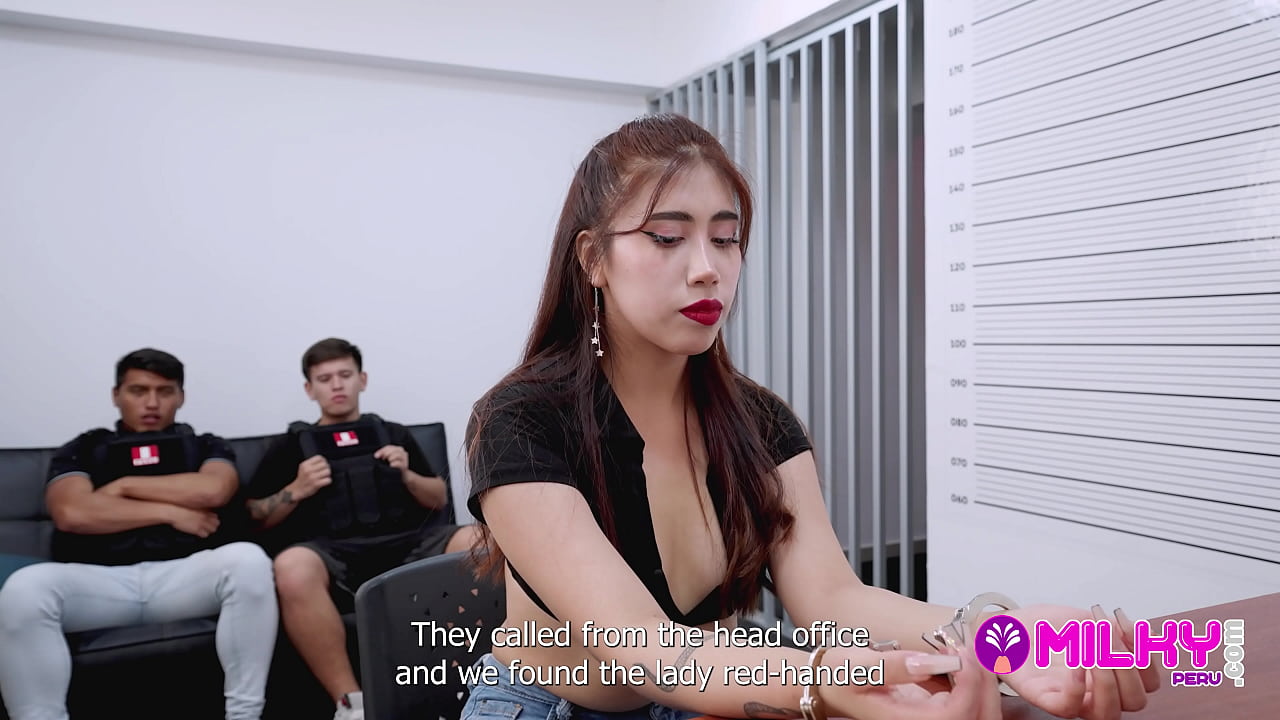 &iexcl;Lo hice para darle un regalo a mi crush! Polic&iacute;a folla duro a una sumisa culona