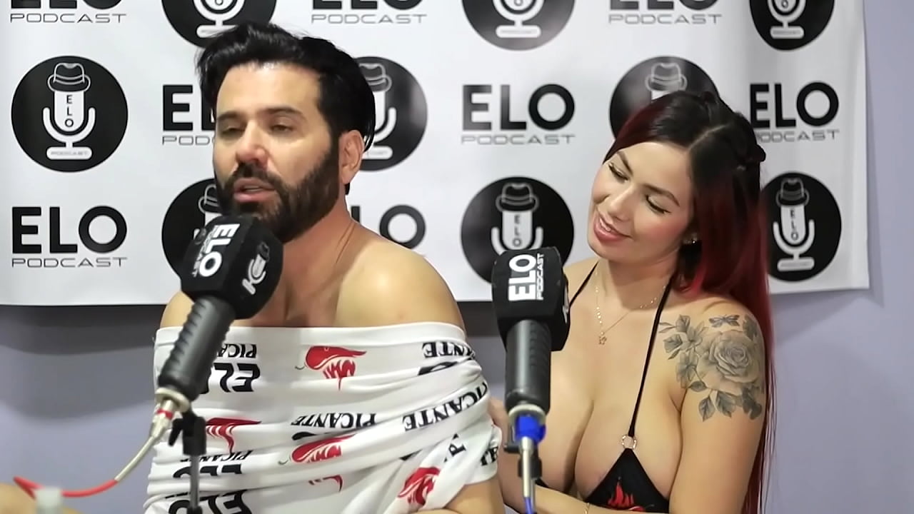 Anahi Loves me hace masajes en el cuarto picante