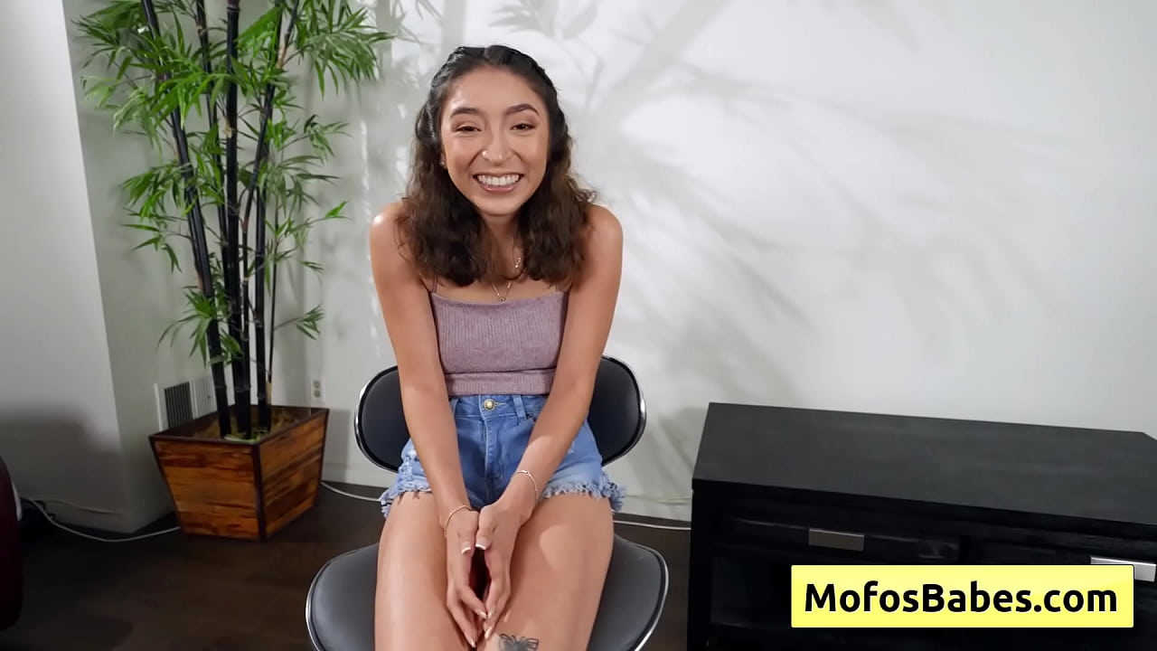 Lovely teenager cutie massage her pussy lips and rub her clit preparing for a big dick