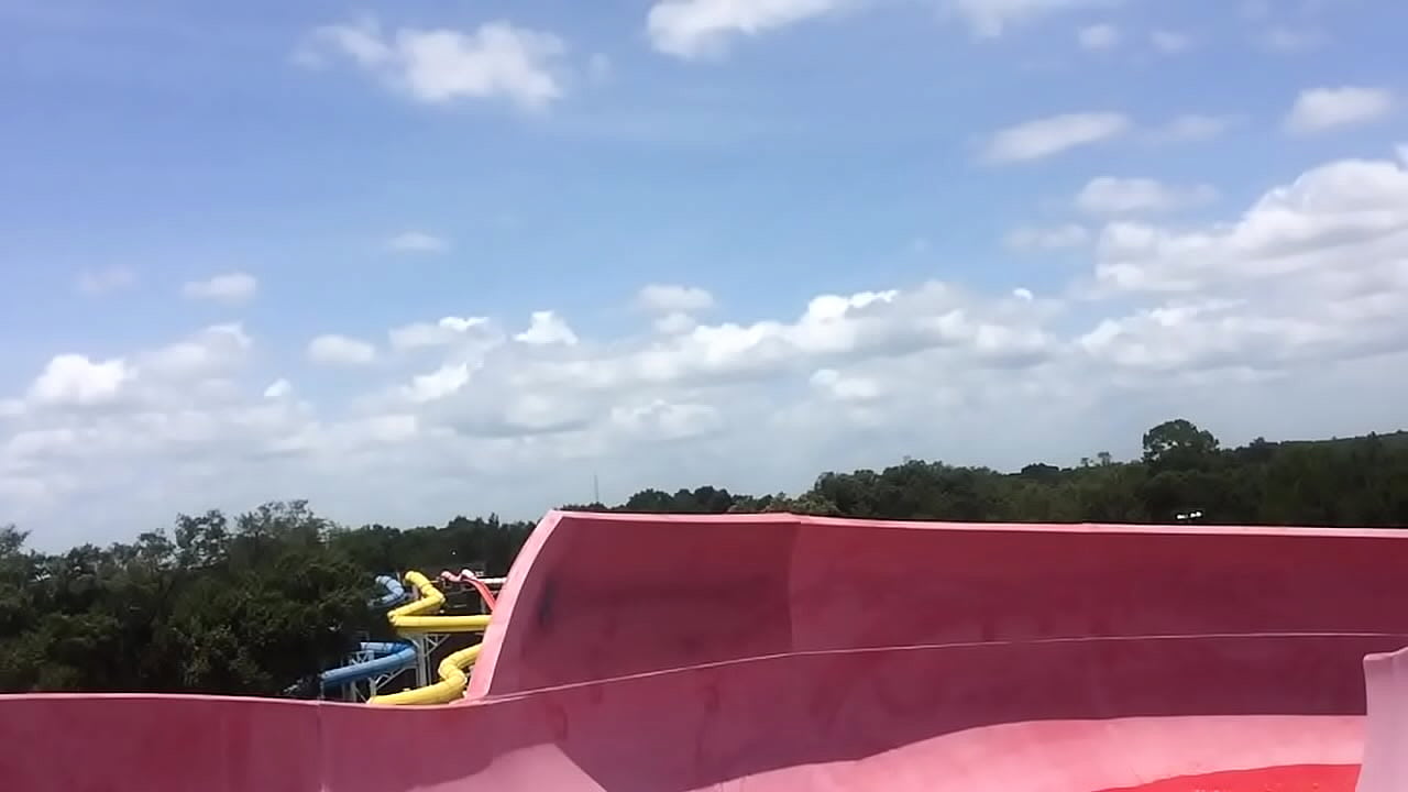 trim.BA4F10CD-C90E-4027-B809-5AC74F831190.MOV