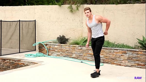 Hot Guy Voyeur Likes Watching U & Ur Bf Have Sex