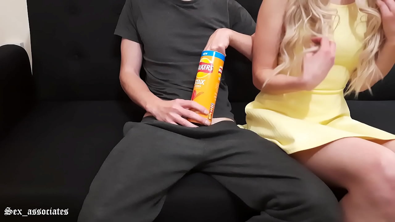 How to prank/trick girls with Pringles can