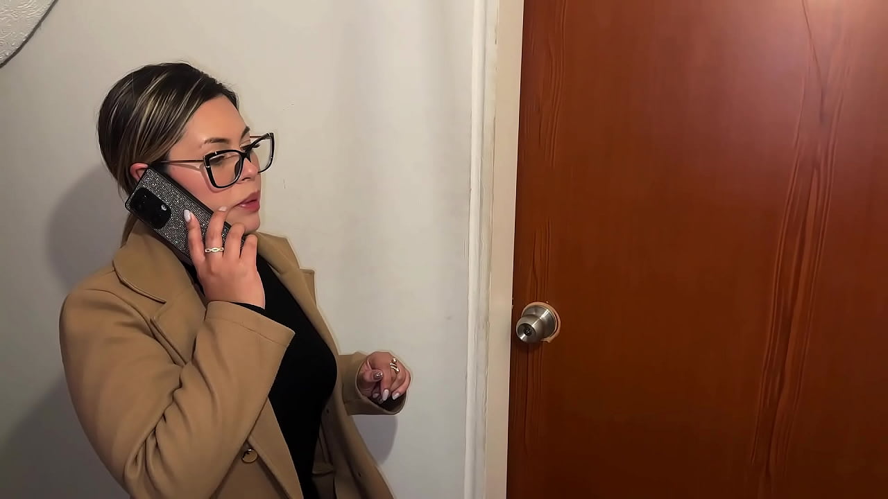 My psychologist comes to my monthly therapy and we end up talking about very hot sex &ndash; Part 1