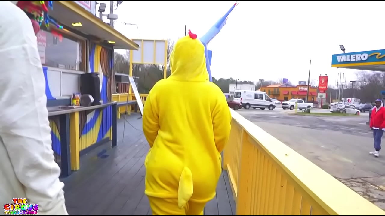 Gibby the clown and Santana red having a blast at twerk chicken