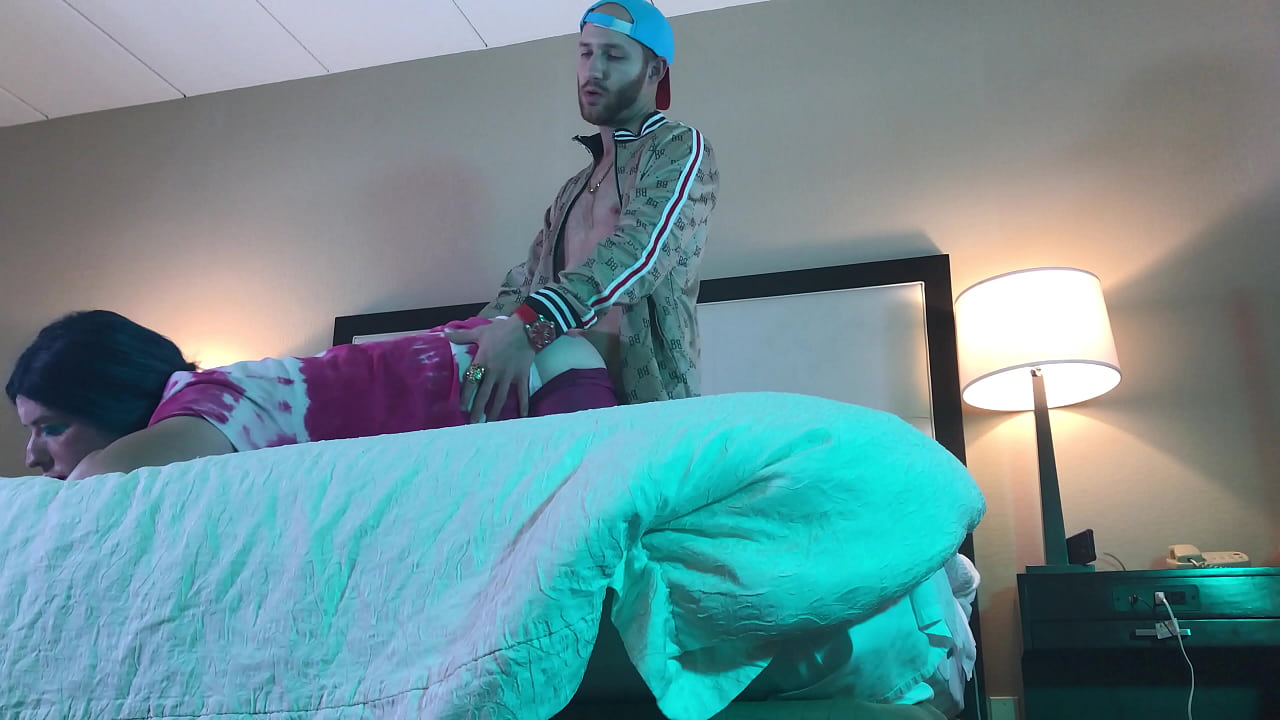 Celebrity Fucking Pretty Tgirl