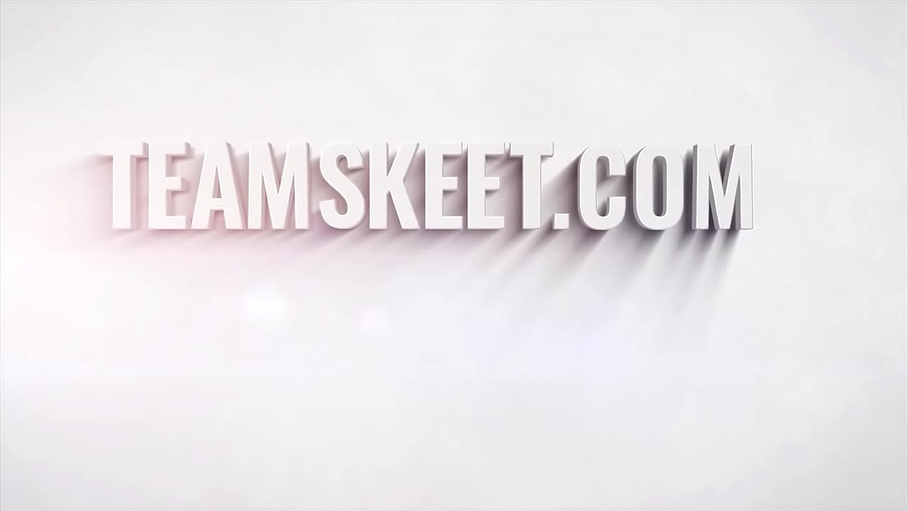 Stepfather Nails His Stepdaughter (BlairWilliams)