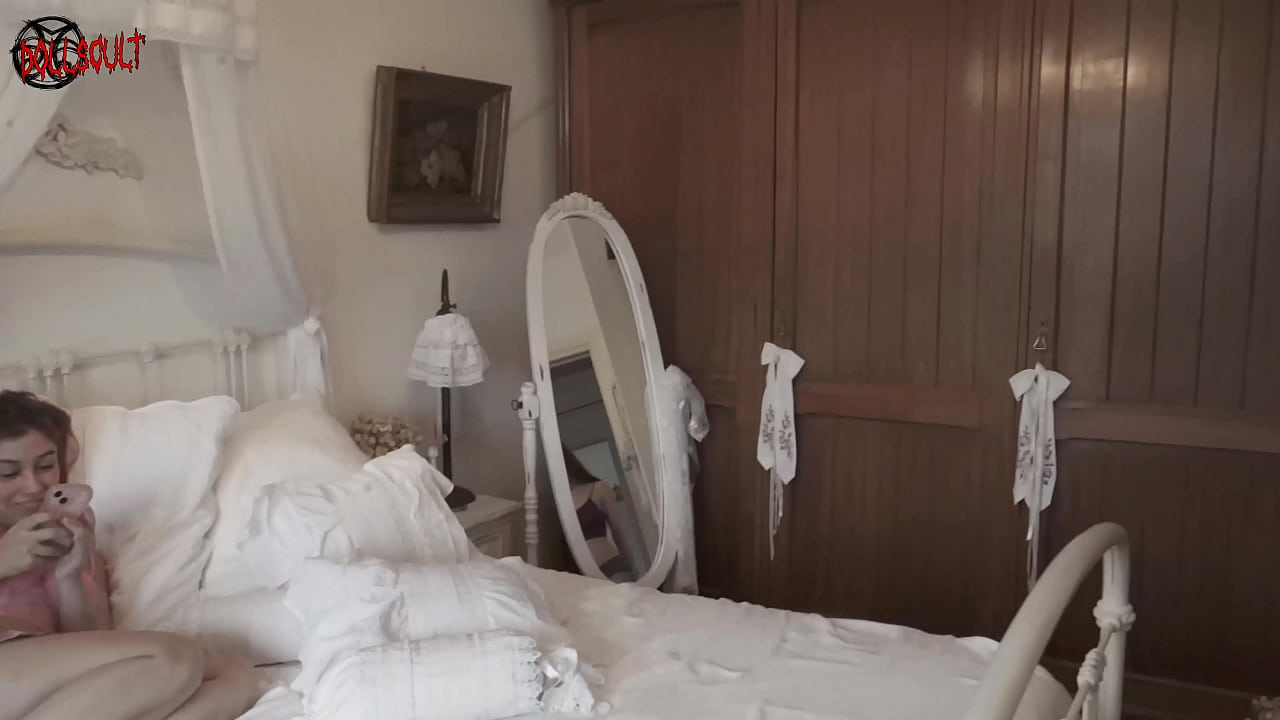 I gave Sissi a gift for her birthday...