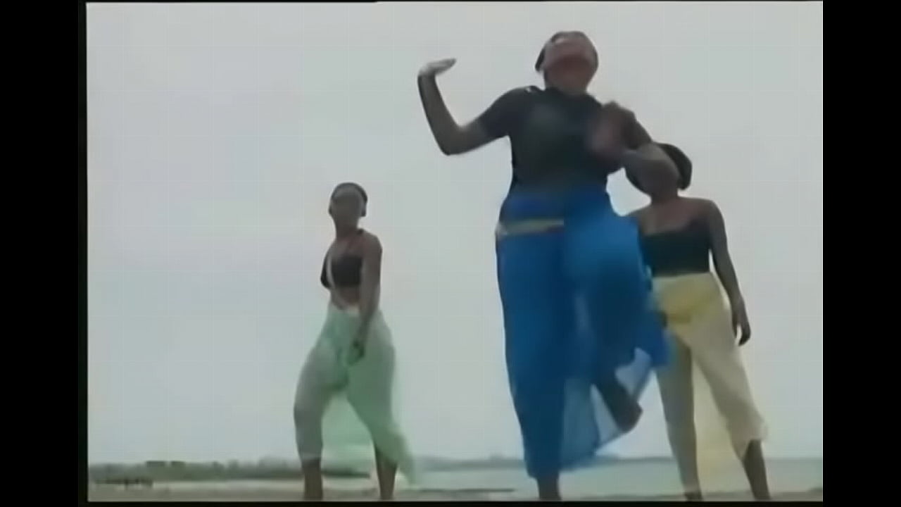 Video    Le Leumbeul Versus Mapouka 1