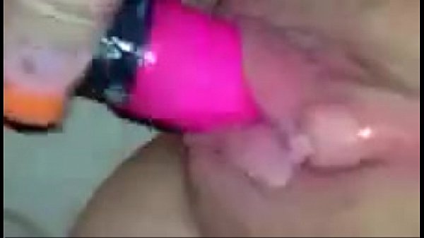 White Jacksonville FL Nurse Julie toying with the pussy for the Big Bang Homies!