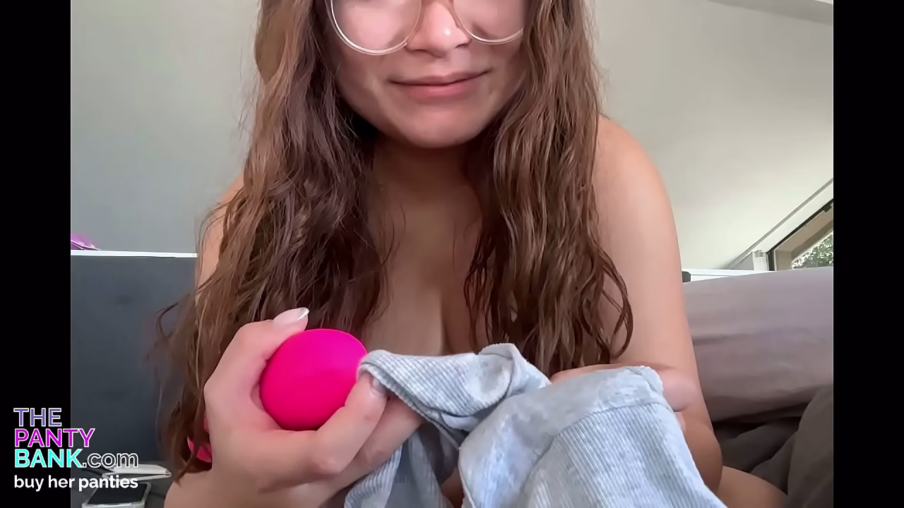 Adorable Plump Aussie Asian Loves To Use Her Vibrator Toy On Her Wet Pussy | The Panty Bank
