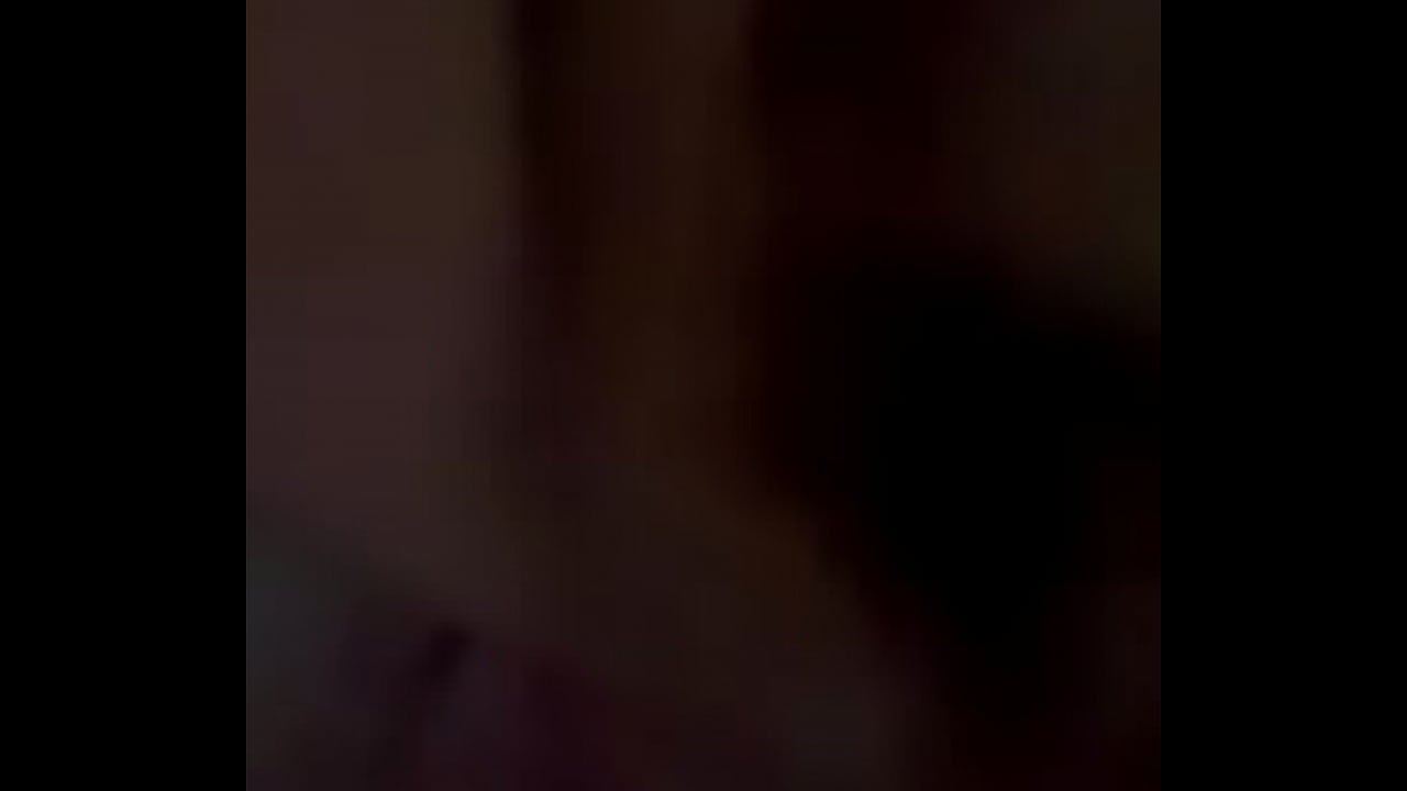 Tocandose en casa sola