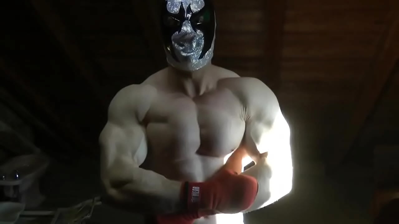 Teen Bodybuilder Muscle Flexing Huge Double Biceps