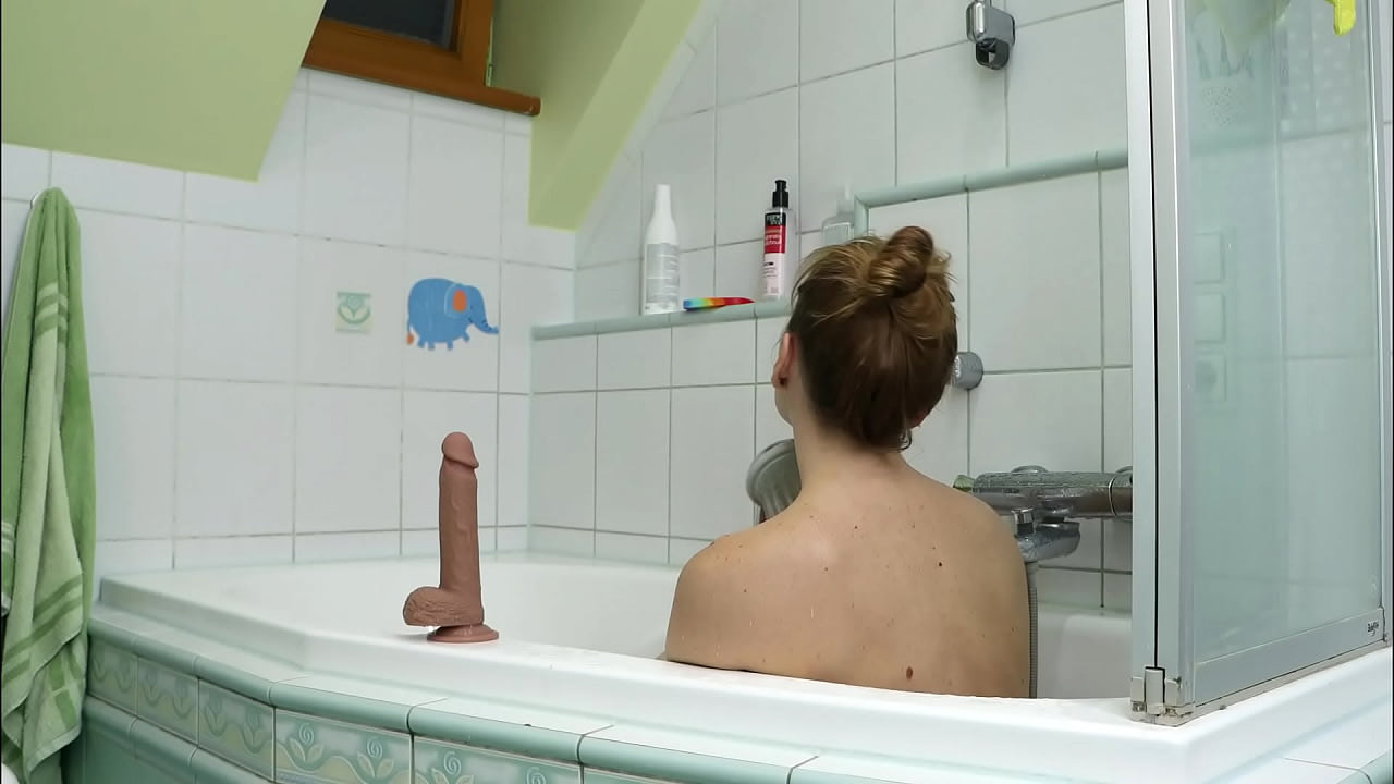 Wife tries to jump on the dick and suck my dick at the same time