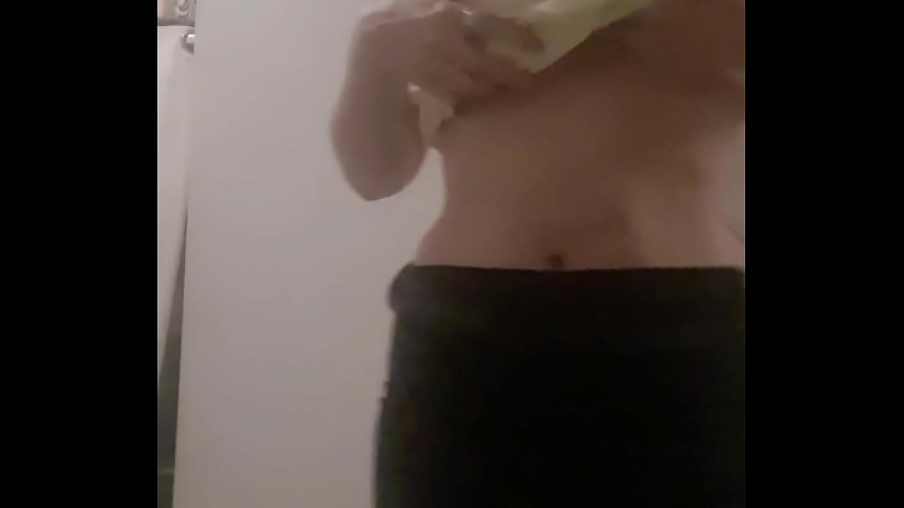 Doux r&eacute;veil mes coquins.Petit cadeau du jour.Il me reste des places sur...