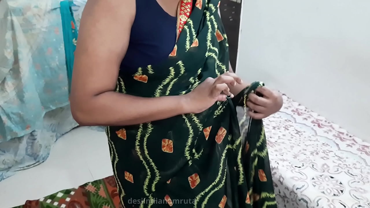 How cute & sexy she looks in Green Saree..Best XXX