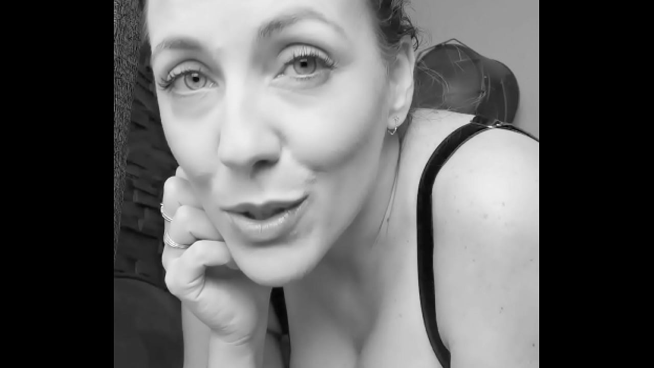 *T&eacute;l&eacute;phone moi et jouons &agrave; un jeu de r&ocirc;le : - Sois mon patron et je serai...