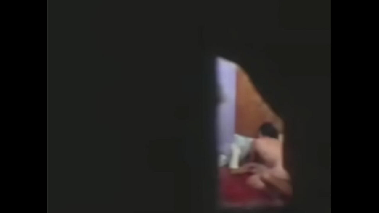 Filmei pelo n&oacute; morto que caiu da parede